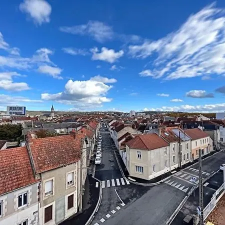 Apartment Au Bonheur Des Damiettes Montlucon